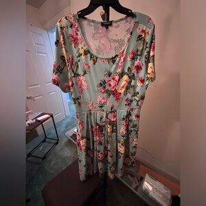 Traililbee Mint Floral Dress size 1X​